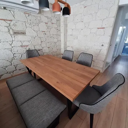 Alacati Koy Ici Mustakil Havuzlu&bahceli Lux * Кешме